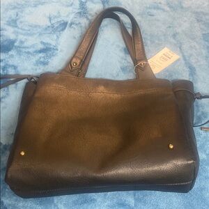 Chic Black Leather Handbag